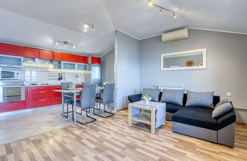 Tulisevica Apartment | Cosy apartment for 5 guests with A/C, WIFI, TV, terrace and panoramic view