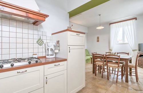 Vintijan Apartment | Cosy apartment for 5 people with A/C, WIFI, TV and terrace