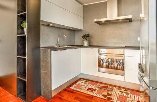 Lovrecica Apartment | Cosy apartment for 6 people with A/C, WIFI, TV and terrace