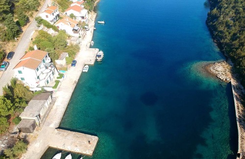 Dragove Apartment | Cosy Apartment, sea view, Long Island, Croatia