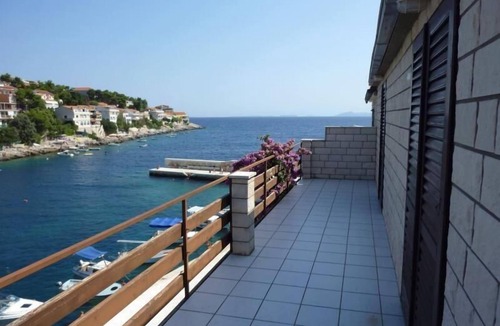 Zavalatica Apartment | Cosy holiday flat Luka