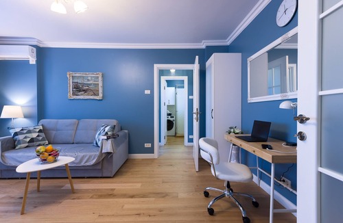 Bucharest City-Centre Apartment | Cosy & Quiet Luxury Apartment - Unirii Square - Old Town - Adela Accommodation