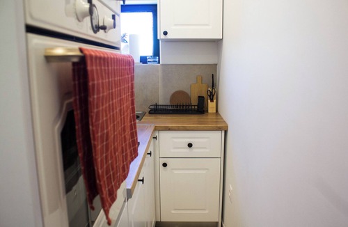 Ozalj Cottage | Cozy 1-bedroom cottage in adorable Zorkovac with a fireplace and AC