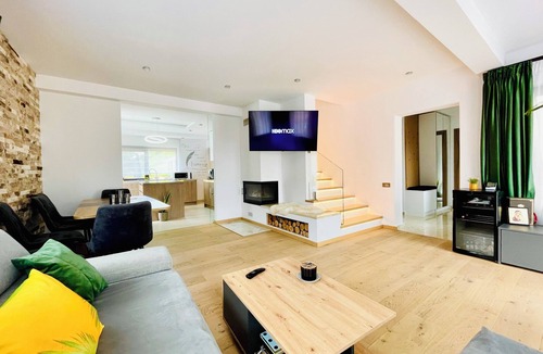 Cata House | Cozy 3-bedroom house in gorgeous Holbav with AC and fireplace for relaxing stays