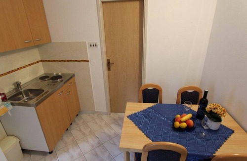 Porat Apartment | Cozy apartment Darko, ideal for 2 persons, only 200 m from the sea