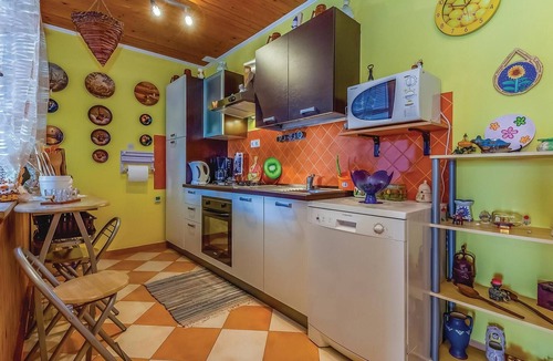 Crikvenica Apartment | Cozy apartment in Crikvenica with house sea view