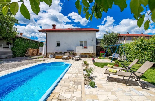 Sarsoni Apartment | Cozy apartment in Drazice