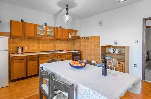 Klenovica Apartment | Cozy apartment in Klenovica with house sea view