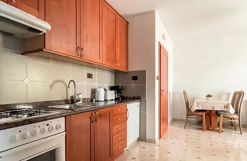 Kukci Apartment | Cozy apartment in Kukci with swimming pool