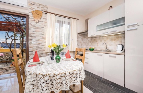 Liganj Apartment | Cozy apartment in Lovran with kitchen