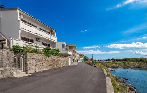 Sveti Juraj Apartment | Cozy Apartment In Sveti Juraj With House Sea View