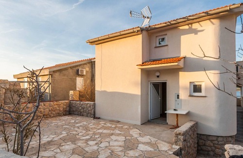 Vinjerac Apartment | Cozy Apartments in Zadar with Sea and Mountain Views - Studio Apartment with Mountain View (owner 4)