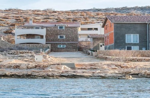 Vinjerac Apartment | Cozy Apartments in Zadar with Sea and Mountain Views - Studio Apartment with Mountain View (owner 4)