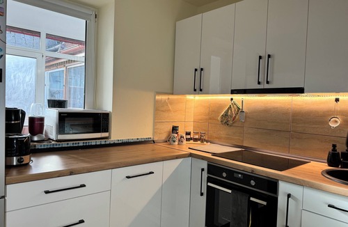 Lazaret Apartment | Cozy Family Reatreat with Garden & Wi-Fi Near City Center