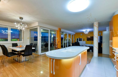 Varazdinske Toplice House | Cozy home in Varazdinske Toplice with sauna
