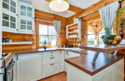 Ludbreg House | Cozy home in Vinogradi Ludbreski with sauna