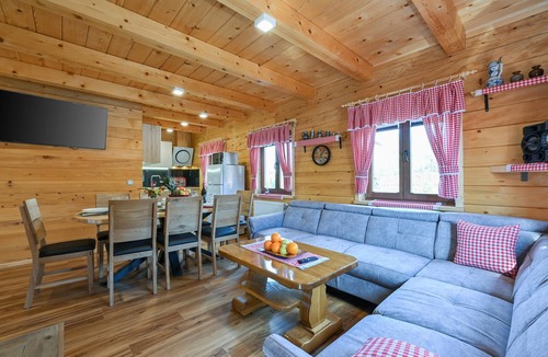 Ludbreg House | Cozy home in Vinogradi Ludbreski with sauna