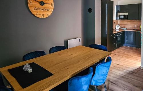 Erdut House | Cozy Home In Aljmas With Sauna