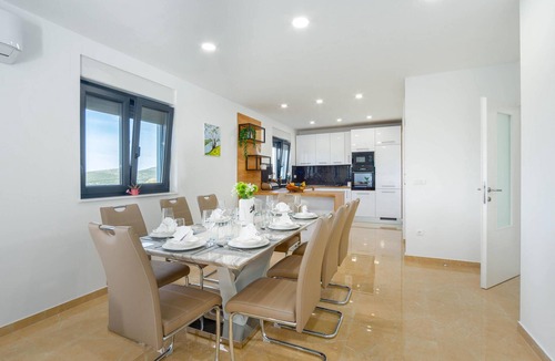 Caporice House | Cozy home in Caporice with WiFi