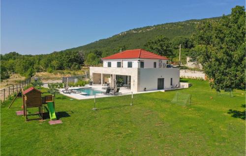 Velika Cista House | Cozy Home In Cista Velika With Sauna