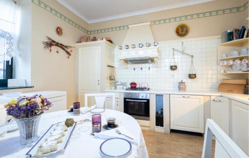 Draz House | Cozy Home In Draz With House A Panoramic View