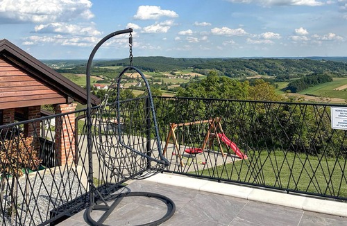 Kalnik House | Cozy home in Kalnik with house a panoramic view
