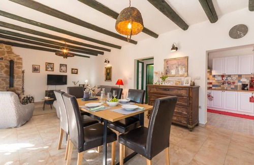 Kosljun House | Cozy home in Kosljun with WiFi