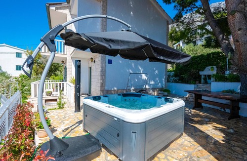 Marusici House | Cozy home in Marusici with WiFi