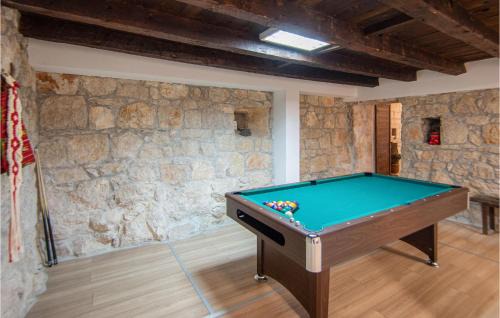 Muc House | Cozy Home In Neoric With House A Panoramic View