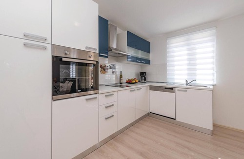 Pakostane House | Cozy home in Pakostane
