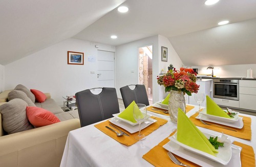 Kraljevec Sesvetski House | Cozy home in Paruzevina with sauna
