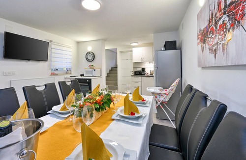 Kraljevec Sesvetski House | Cozy home in Paruzevina with sauna