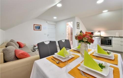 Kraljevec Sesvetski House | Cozy Home In Paruzevina With Sauna