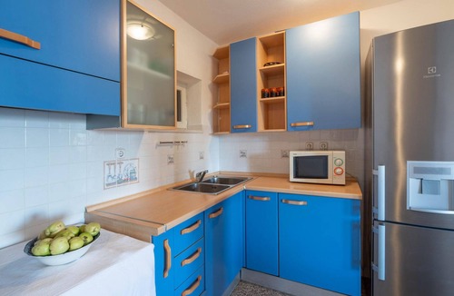 Postira House | Cozy home in Postira with kitchen