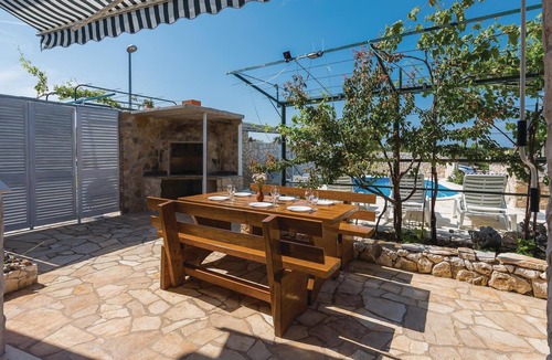 Primosten House | Cozy home in Primosten with kitchen