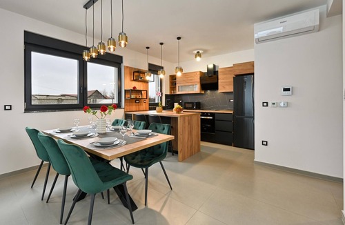 Trnovec Bartolovecki House | Cozy home in Trnovec with sauna