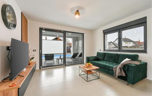 Trnovec Bartolovecki House | Cozy Home In Trnovec With Sauna