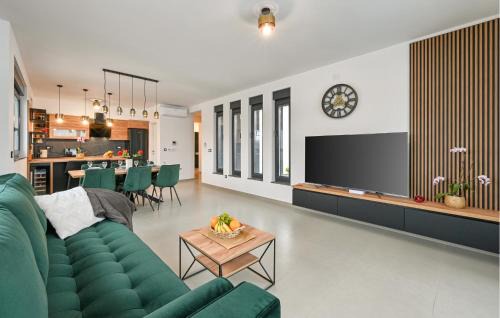 Trnovec Bartolovecki House | Cozy Home In Trnovec With Sauna