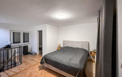 Breznik Plesivicki House | Cozy Home In Vlaskovec With Wifi