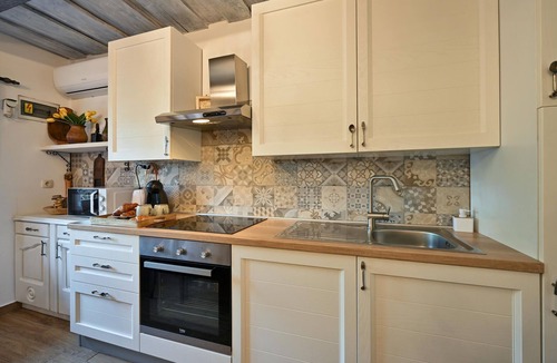 Vrbovec House | Cozy home in Vrbovec with sauna