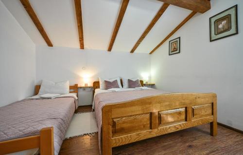 Vrbovec House | Cozy Home In Vrbovec With Sauna