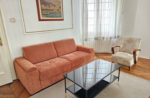 Vracar Apartment | Cozy three bedroom apartment just few steps from St Sava temple,