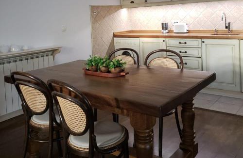 Veliko Trgovisce Villa | Cozy villa near the swimming pools