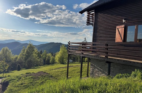 Kremna Cabin | Cozy Wooden Cabin on Tara 1320m Altitude Sleeps 6 Stunning Views