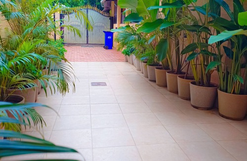 Gauravaddo Apartment | Crazy sky and near by beach Two and half kilometre to titos line and Baga beach