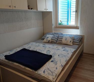 Cres Apartment | Cres old town studio apartment