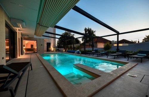 Turanj Apartment | CROWONDER Apartments & Rooms OAZA with heated Swimming Pool and Sauna