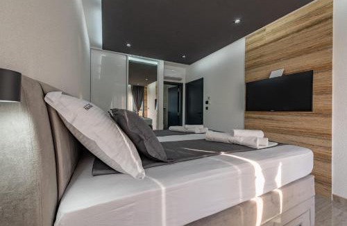 Privlaka Villa | CROWONDER Villa Travera 2 with Heated Swimming Pool - CROWONDER LUXURY RENT