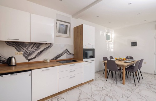 Celina Villa | Crystal Holiday Home