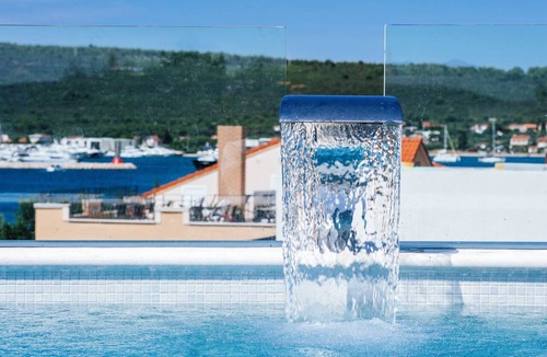Sukosan Apartment | Crystal Holiday Residence II, Penthouse apartment with roof top swimming pool